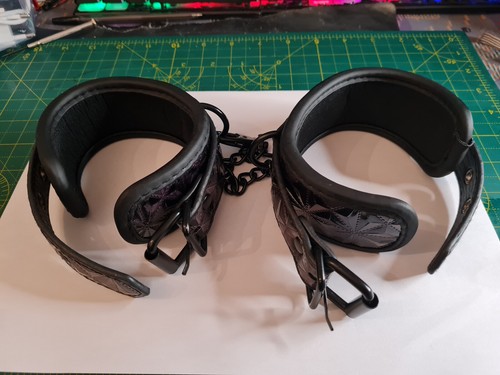 Set manette pelle - in,