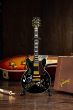 Bb King - Axe Heaven BB King Gibson Ebony ES-355 Lucille Tribute Mini Guitar Rep