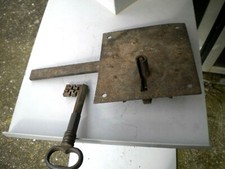 ANTIQUE LOCK WITH SPECIAL KEY