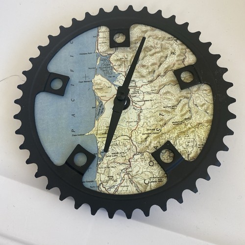 Orologio parete fatto a - da,