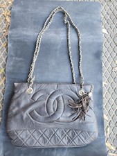 Vintage 1980 Chanel lambskin