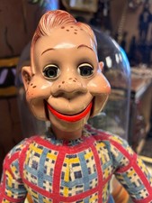 Bambola ventriloquo Howdy