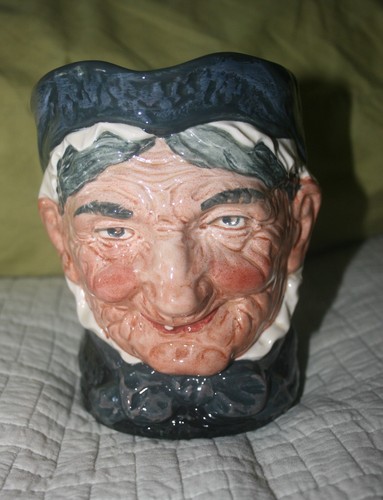 Royal doulton toby jug granny - doulton,