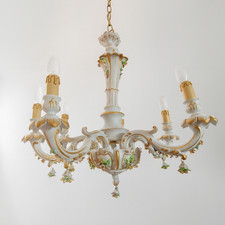 Lampadario in porcellana