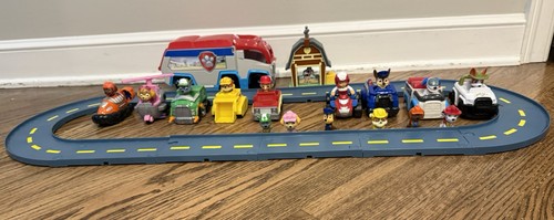 Paw patrol rocky barn - paw, rocky's