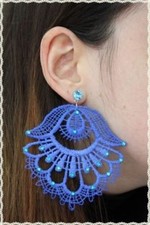 orecchini in pizzo macrame blu