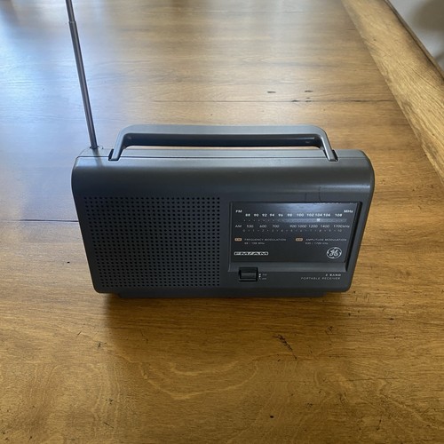 Radio portatile vintage - am/fm,