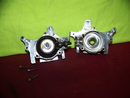 Traxxas tmaxx emaxx supermaxx - emaxx,