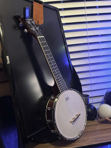 Ukulele banjo donner - banjo,
