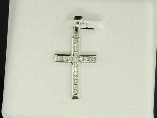 Ciondolo croce diamante taglio