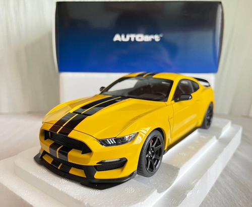 Autoart ford mustang - autoart,