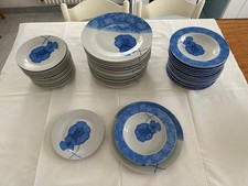 Servizio piatti nuovi