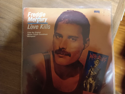 Freddie mercury love - freddie,