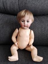 Muñeca de porcelana de finales siglo XIX. Cabeza de Simon & Halbig. 