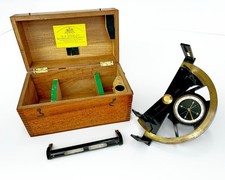 Antico W.F. Stanley Bussola