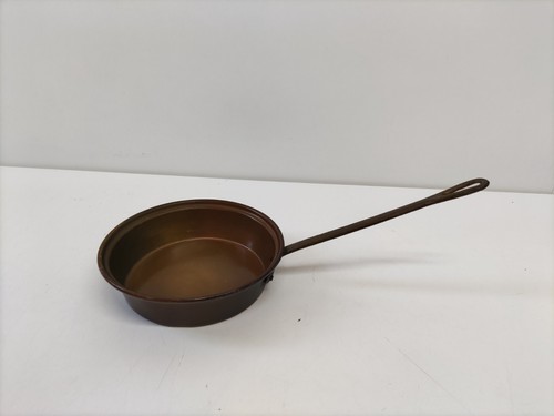 Padella vintage antica in - vintage,