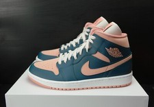 Wmns Nike Air Jordan 1 Mid