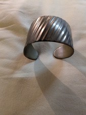 Bracciale largo MCM ottone