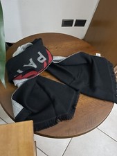 GIVENCHY WOOL SCARF-BRAND NEW,NEVER WORN, LUXURY DESIGNER ACCESSORY