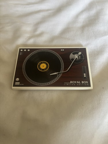 Royal box snuff plastic - box,