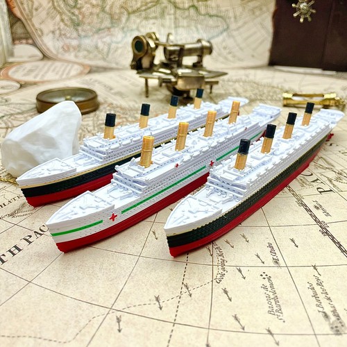 Titanic britannic or - 8",