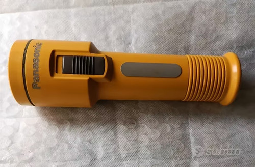 Panasonic torcia gialla