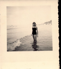 1958 - FOTO DI ALASSIO - RAGAZZA IN COSTUME DA BAGNO -
