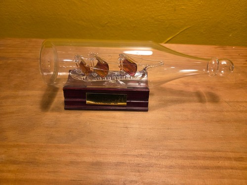 Vintage small ship bottle - small,