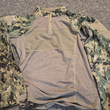 New Balance AOR2  Combat Shirt