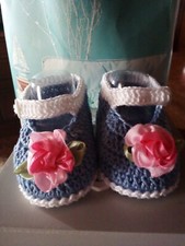 Scarpine neonato a uncinetto in puro cotone