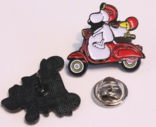 VESPA SNOOPY METALPIN MBA 619