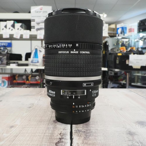 Nikon 135mm dc nikkor - dc,