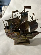 Statuina Nave Vintage