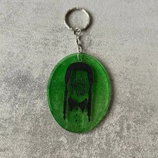 Portachiavi in resina con Mercoledì Fan Art