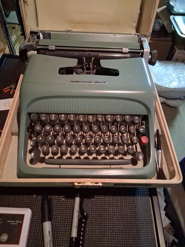 Vintage olivetti underwood - vintage,