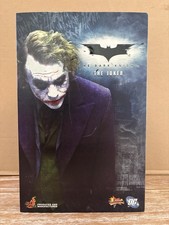 Hot Toys The Dark Knight Joker