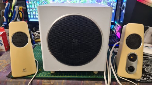 Logitech speaker system z523 - speaker,