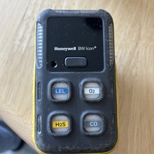 Unità di conformità rilevatore di gas multiplo Honeywell BW Icon+