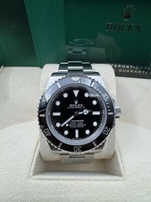 Rolex Submariner 41mm senza data ceramica acciaio nero 124060 set completo mai indossato