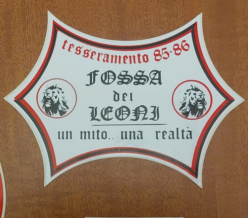 Adesivo fossa dei leoni - fossa,