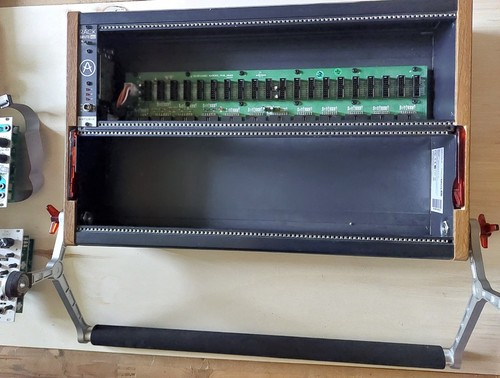 Arturia rack brute eurorack - arturia, 6u