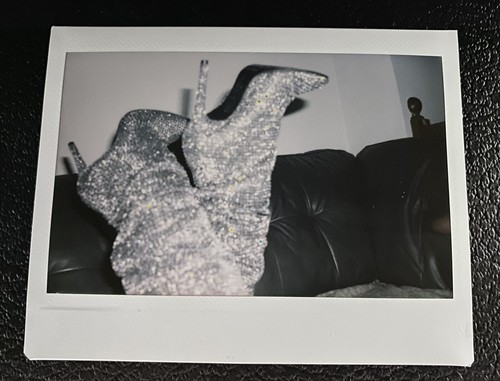 Shiny feet instax foto - feet,