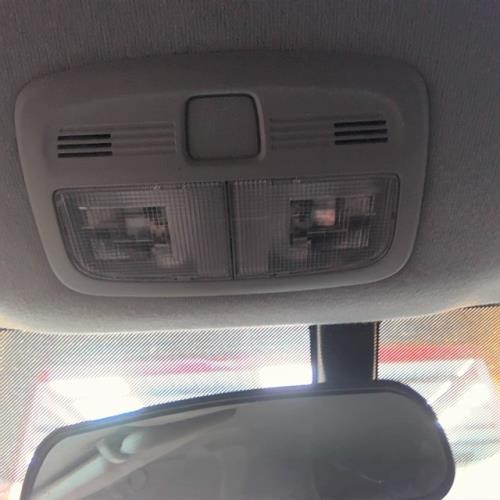 Luce cortesia suzuki vitara - cortesia,