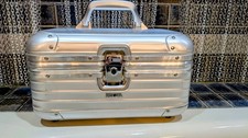 RIMOVA - Custodia di bellezza