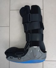 tutore walker piede dx, marca thuasne, taglia M, ottime condizioni usato poco