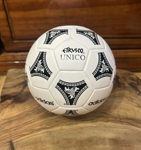 Nuovo adidas fifa - world, cup