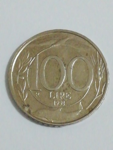 Moneta 100 lire piccola - 100,