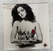 Red Hot Chili Peppers –