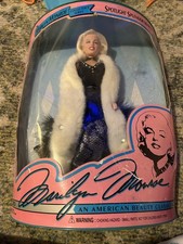 Bambola Marilyn Monroe