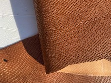 J7 Pelle a vegetale stampa pitone colore nocciola – SP. 1,8 MM